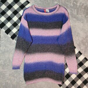 🎈 4 | Divided | Striped Knit Sweater
